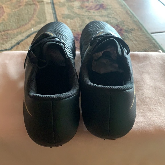 Nike PhantomVNM Academy FG Firm Women Soccer Cleat - Picture 4 of 12